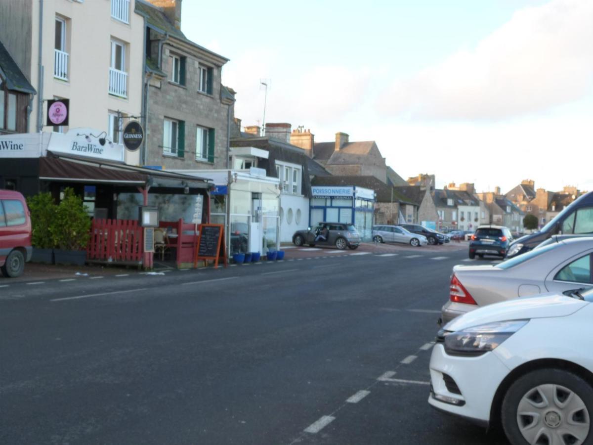 Quai Vauban Villa Saint-Vaast-la-Hougue Exteriör bild