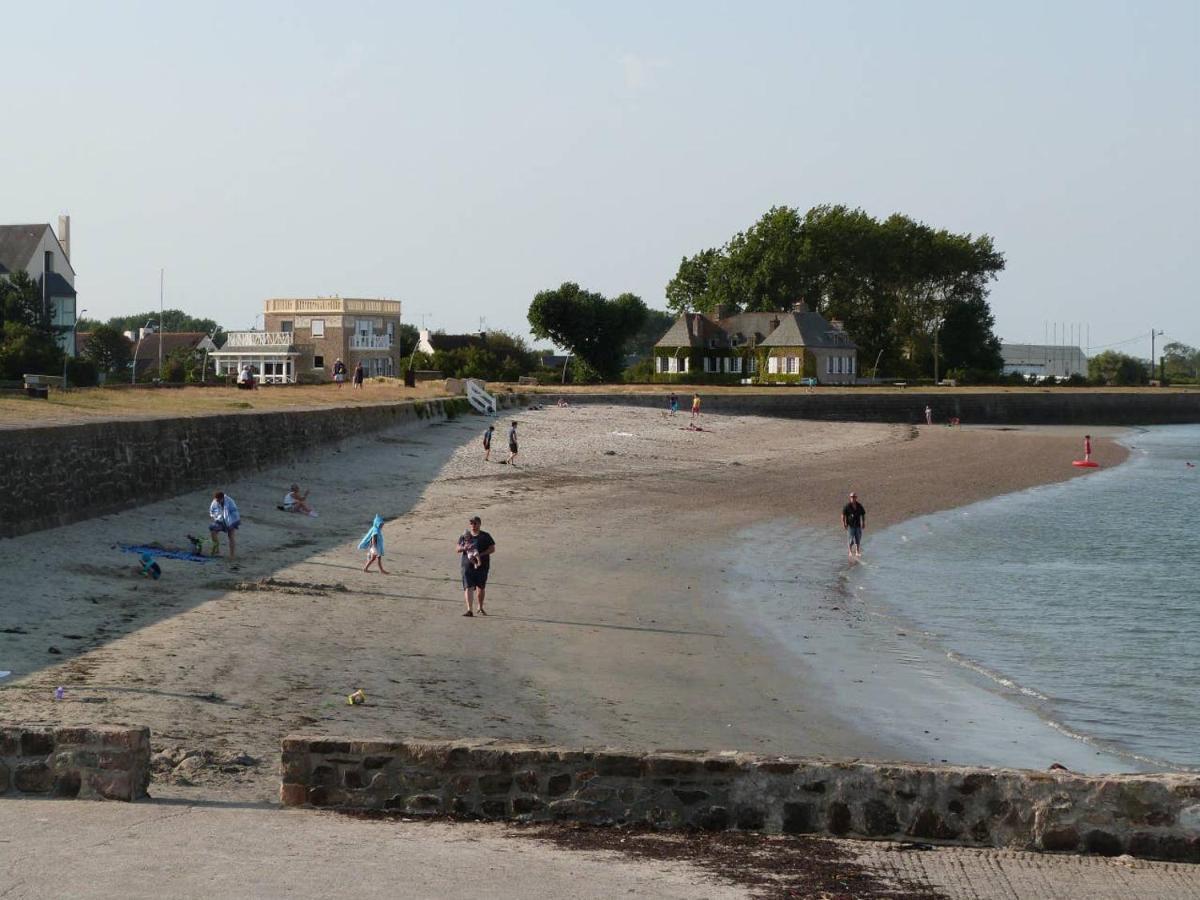 Quai Vauban Villa Saint-Vaast-la-Hougue Exteriör bild