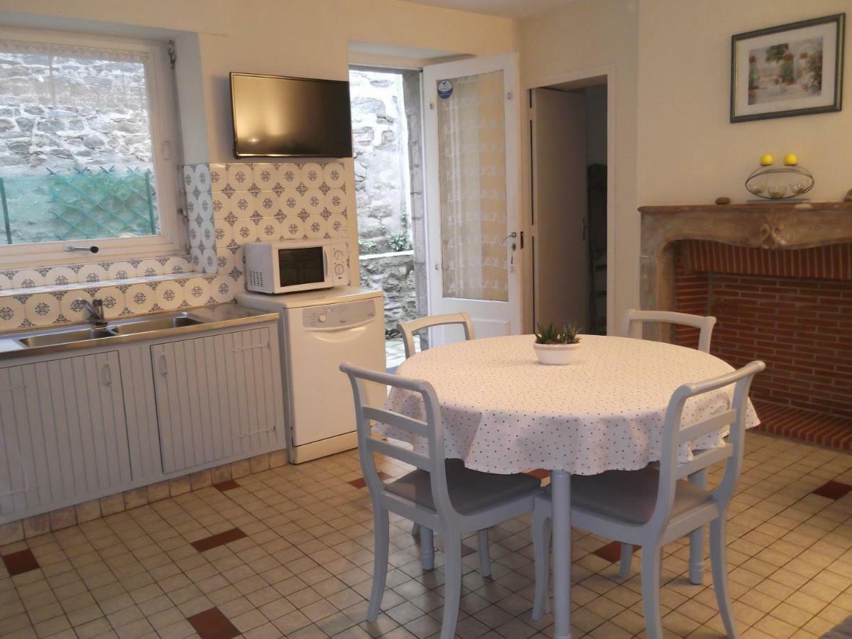 Quai Vauban Villa Saint-Vaast-la-Hougue Exteriör bild
